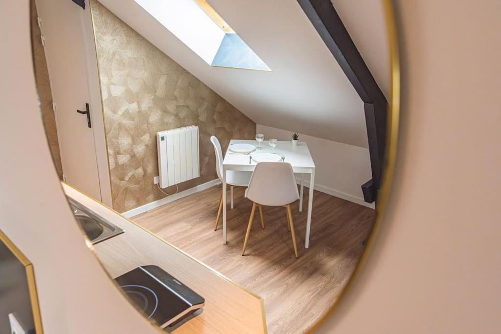 L'Azur Dore, Studio Pour 2 Voyageurs Isles-sur-Suippe Eksteriør bilde