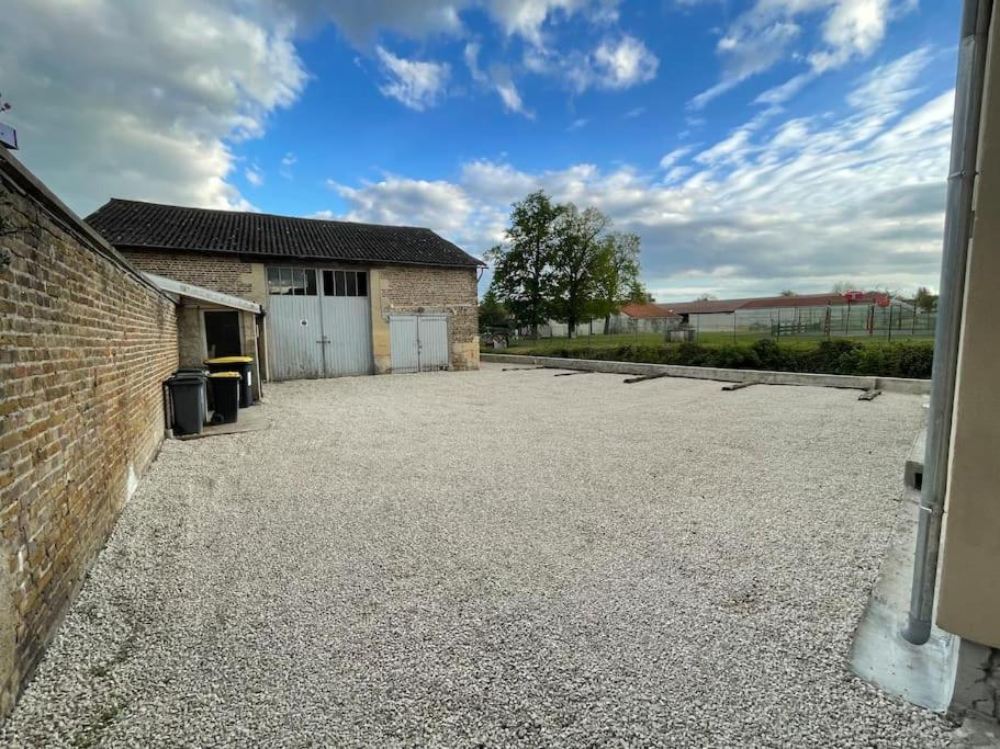 L'Azur Dore, Studio Pour 2 Voyageurs Isles-sur-Suippe Eksteriør bilde