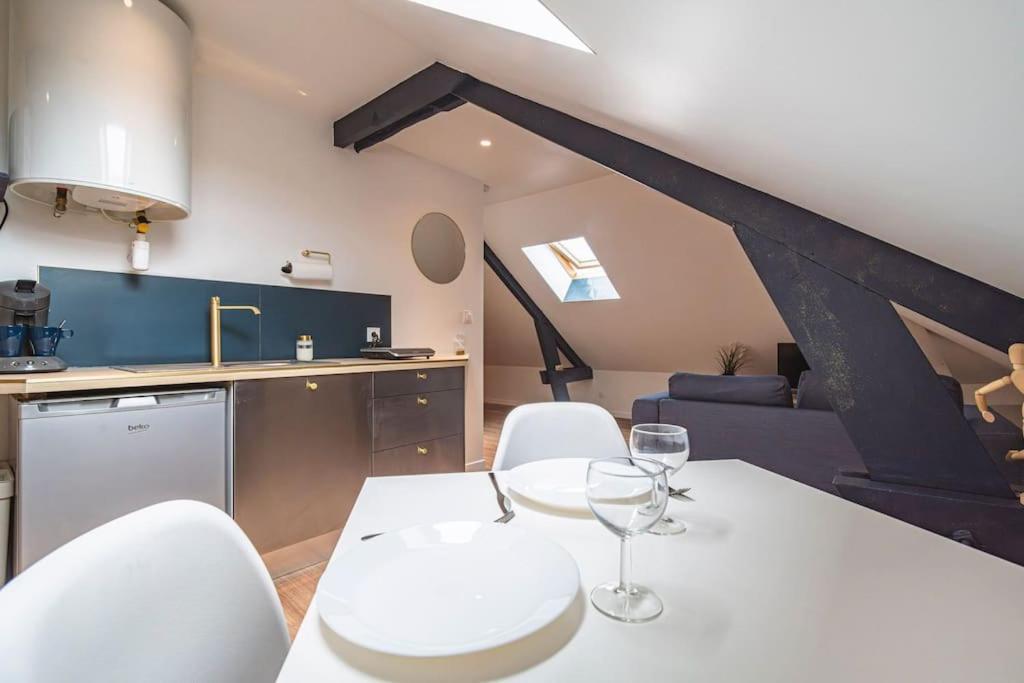 L'Azur Dore, Studio Pour 2 Voyageurs Isles-sur-Suippe Eksteriør bilde