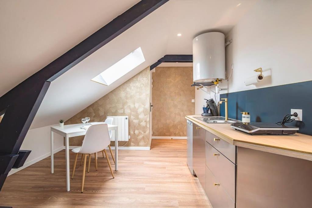 L'Azur Dore, Studio Pour 2 Voyageurs Isles-sur-Suippe Eksteriør bilde